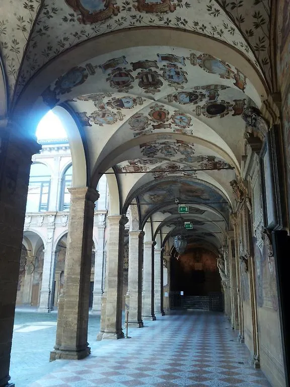 4 Star Apartments Bologna Italy