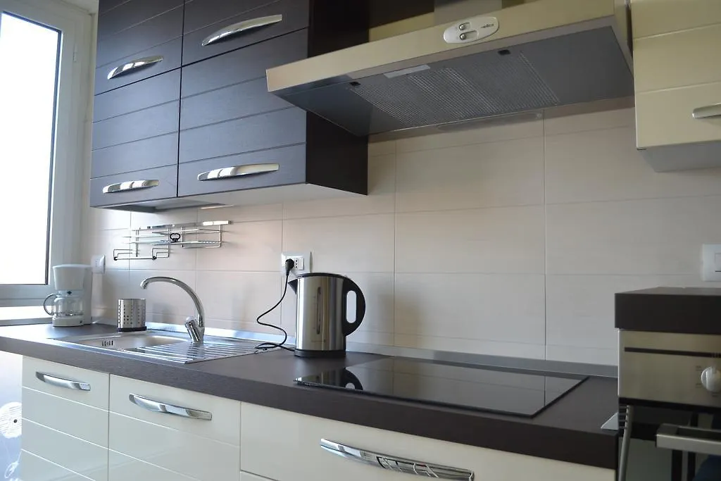 4 Star Apartments Bologna