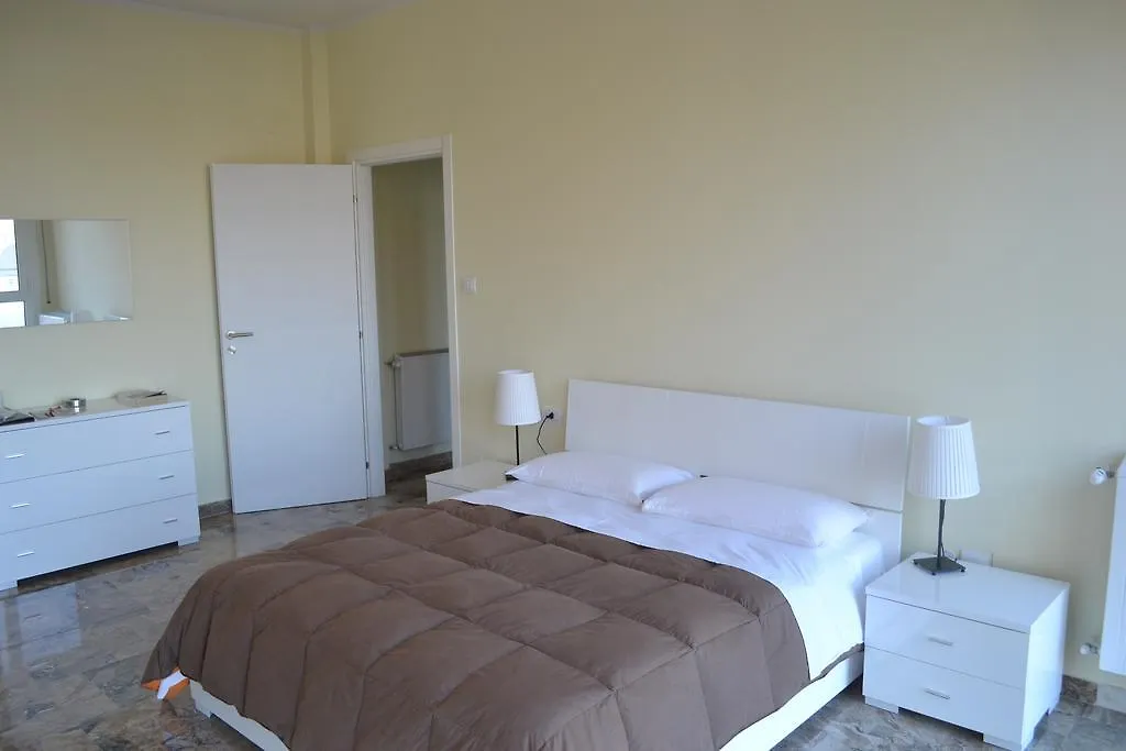4 Star Apartments Bologna 0*,