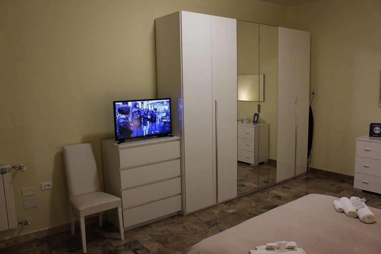 4 Star Apartments Bologna 0*,  Italy